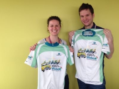 2015_May_Lifebox.Fellows.in.Mini.Cycle.Shirts_400 x 300