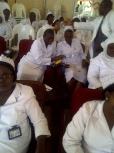 Ahmadu Bello_Nurses operating pulse oximeter at the teaching_2012_Nigeria