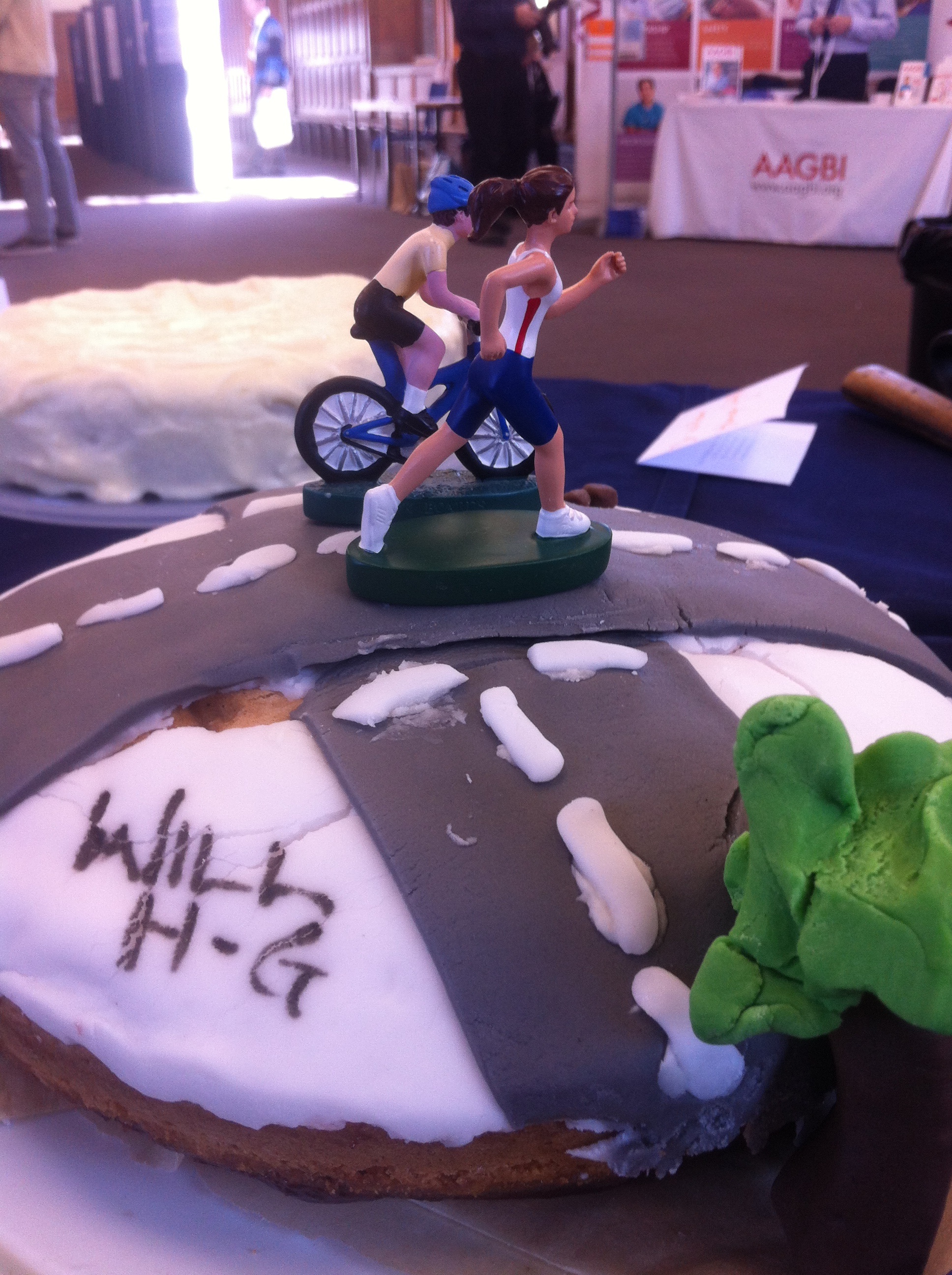 Cycle race cake