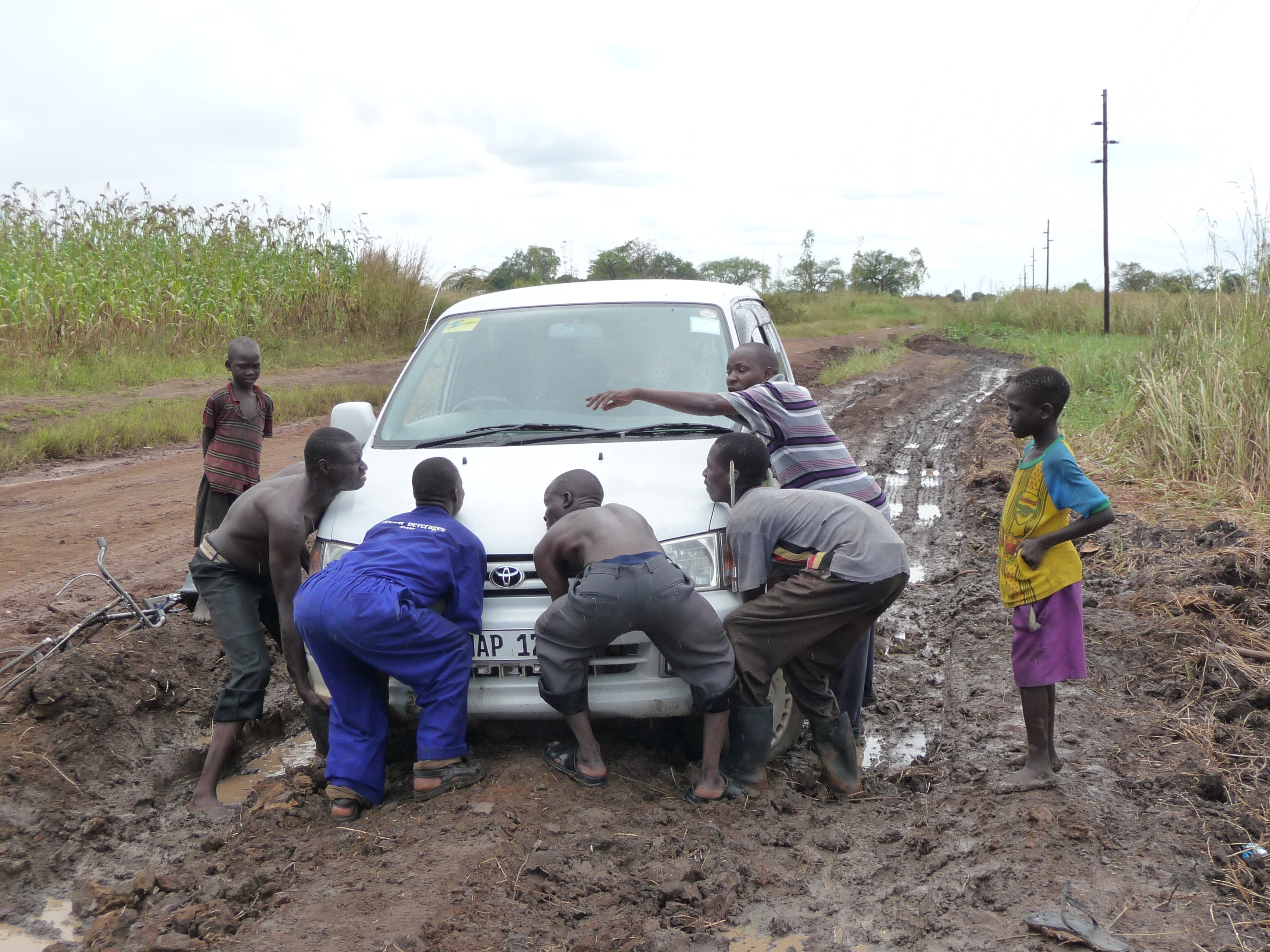 road to Aber hosp_Uganda_2011