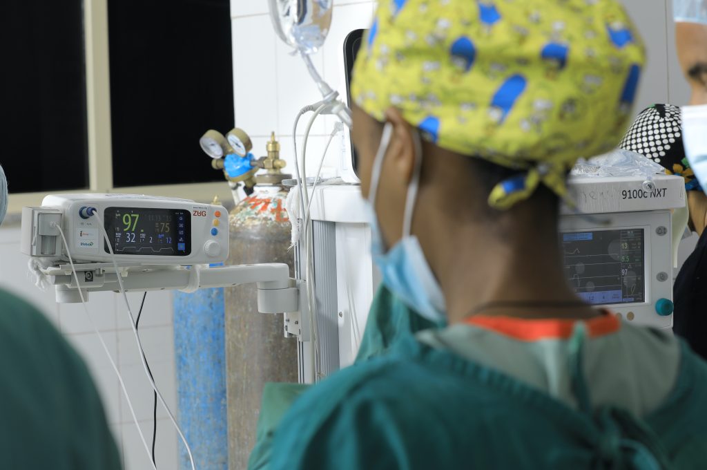 A Smile Train-Lifebox Capnograph in an operating room for anesthesia monitoring